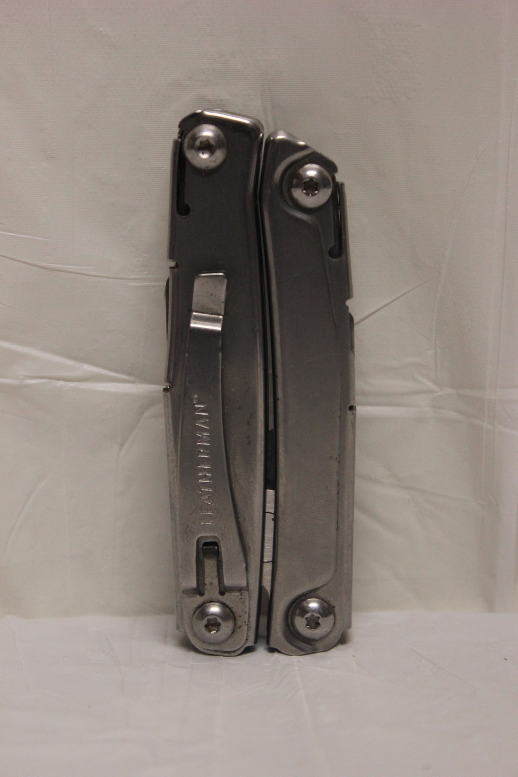 Leatherman Rev 3.8″ Multi-Tool, Stainless E2B1
