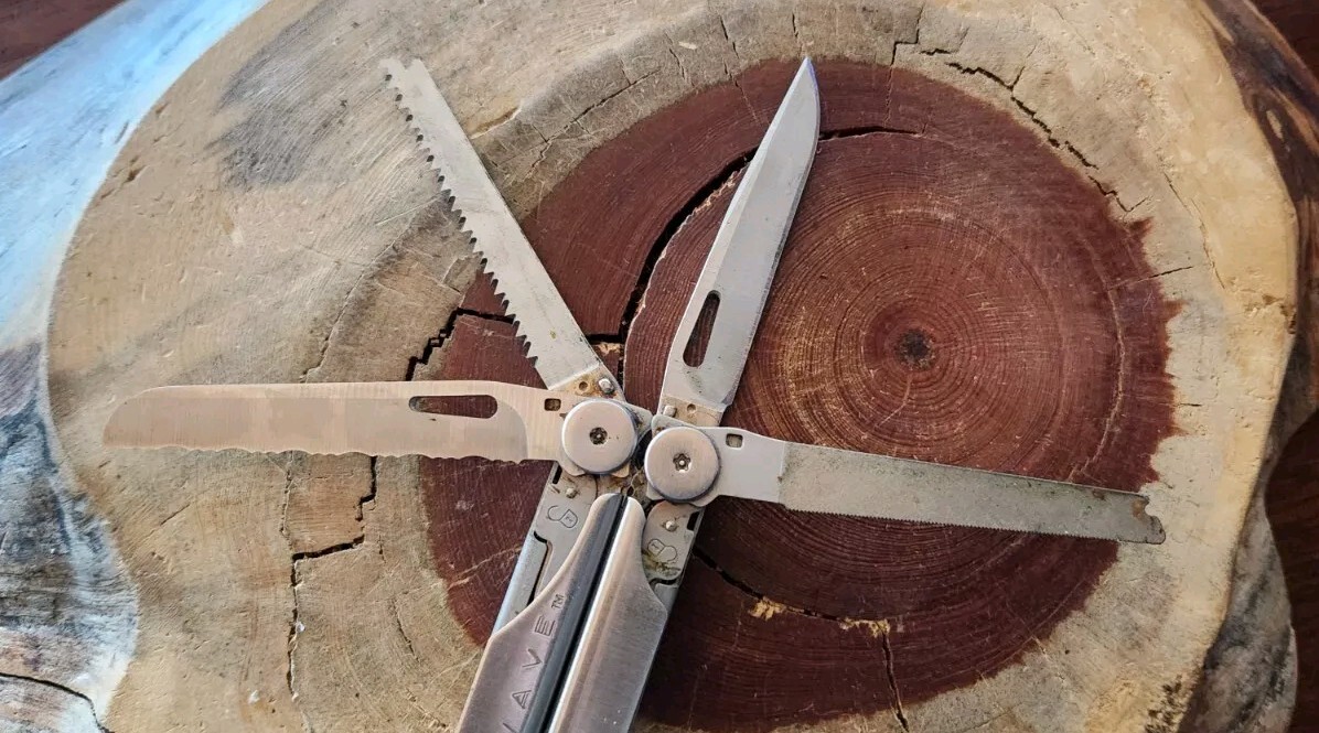 Original Leatherman Wave Multi-Tool Pliers w/ Sheath – Great Condition – N16