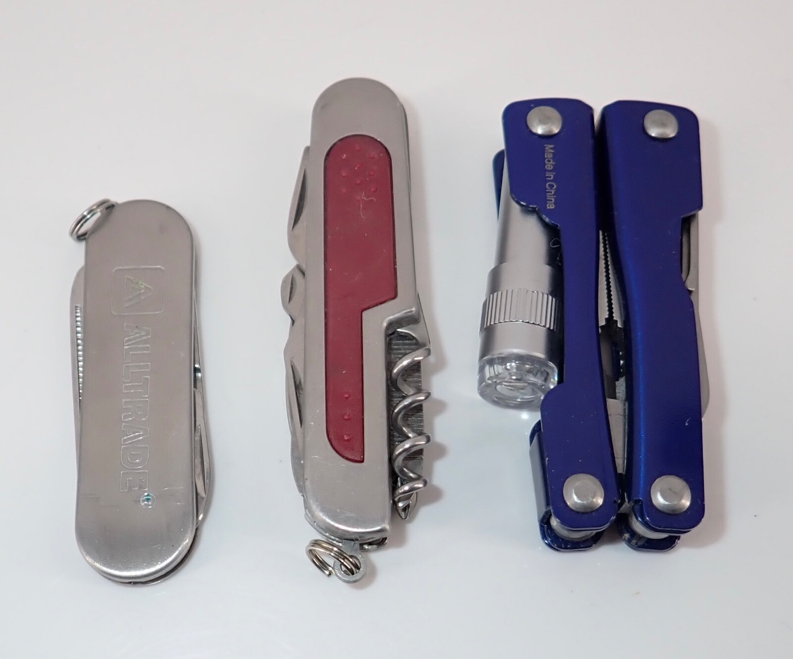 Brookstone Alltrade & Red Asst Set of 3 Pocket Knives Multi Function Tools Light