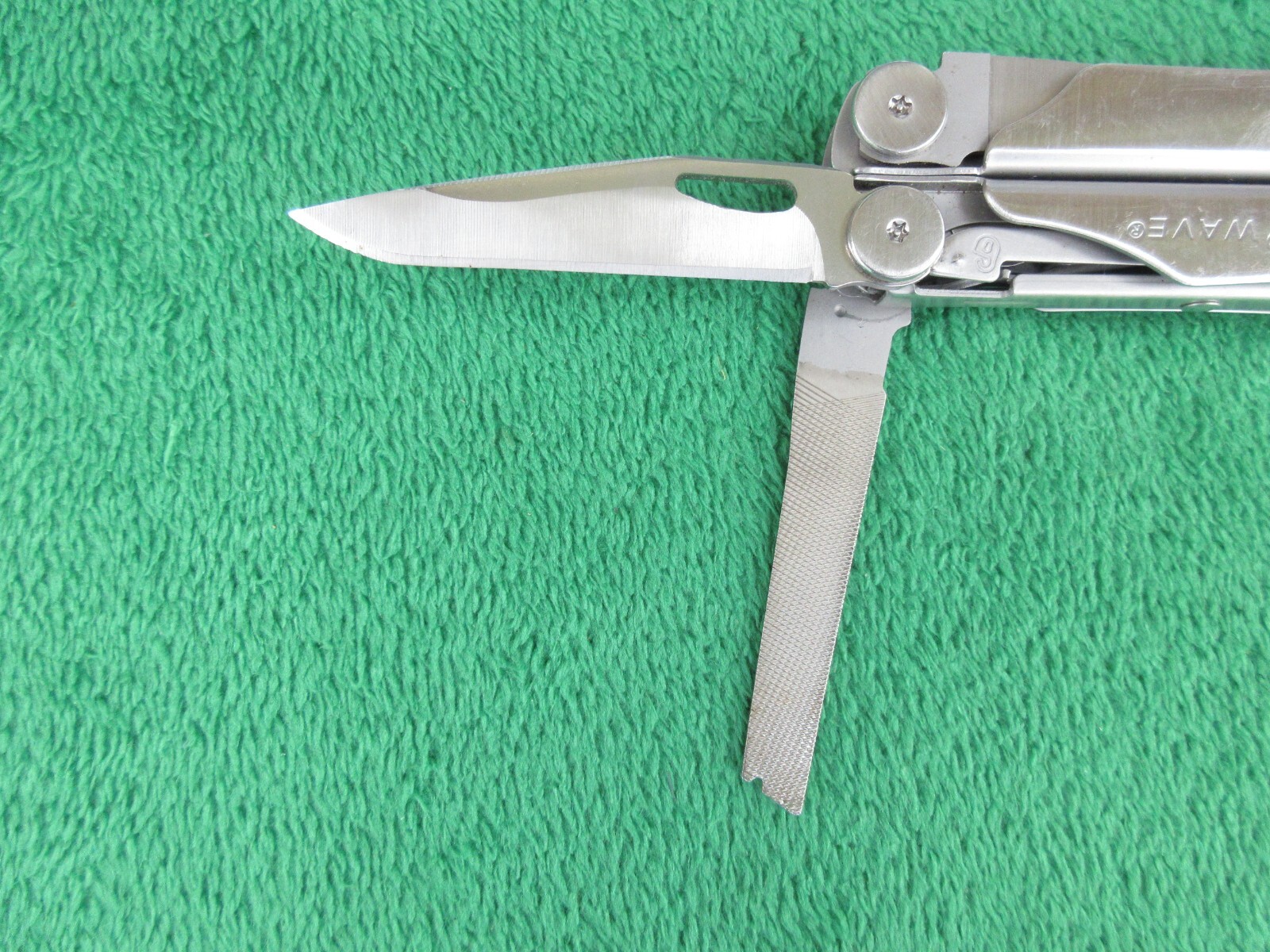 Leatherman Wave Multi Tool Folding Knife w/ Sheath #240