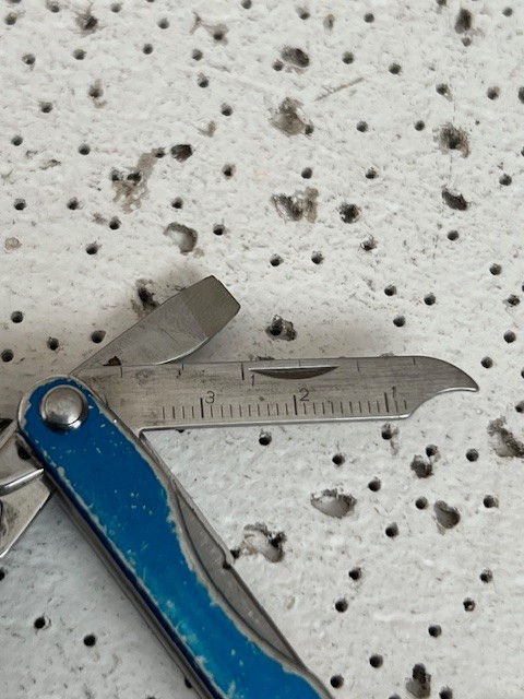 Vintage Leatherman SQUIRT S4 Blue Multi-Tool Keychain Discontinued—
