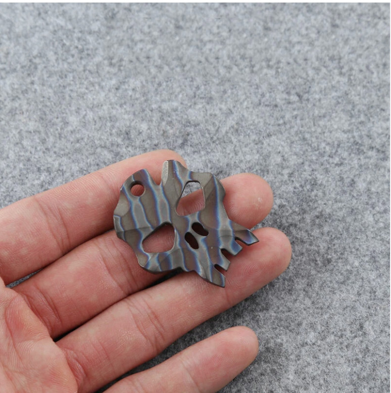 Titanium Alloy Skull EDC Lanyard Pendant Bead Keychain Fashion Necklace Sinker