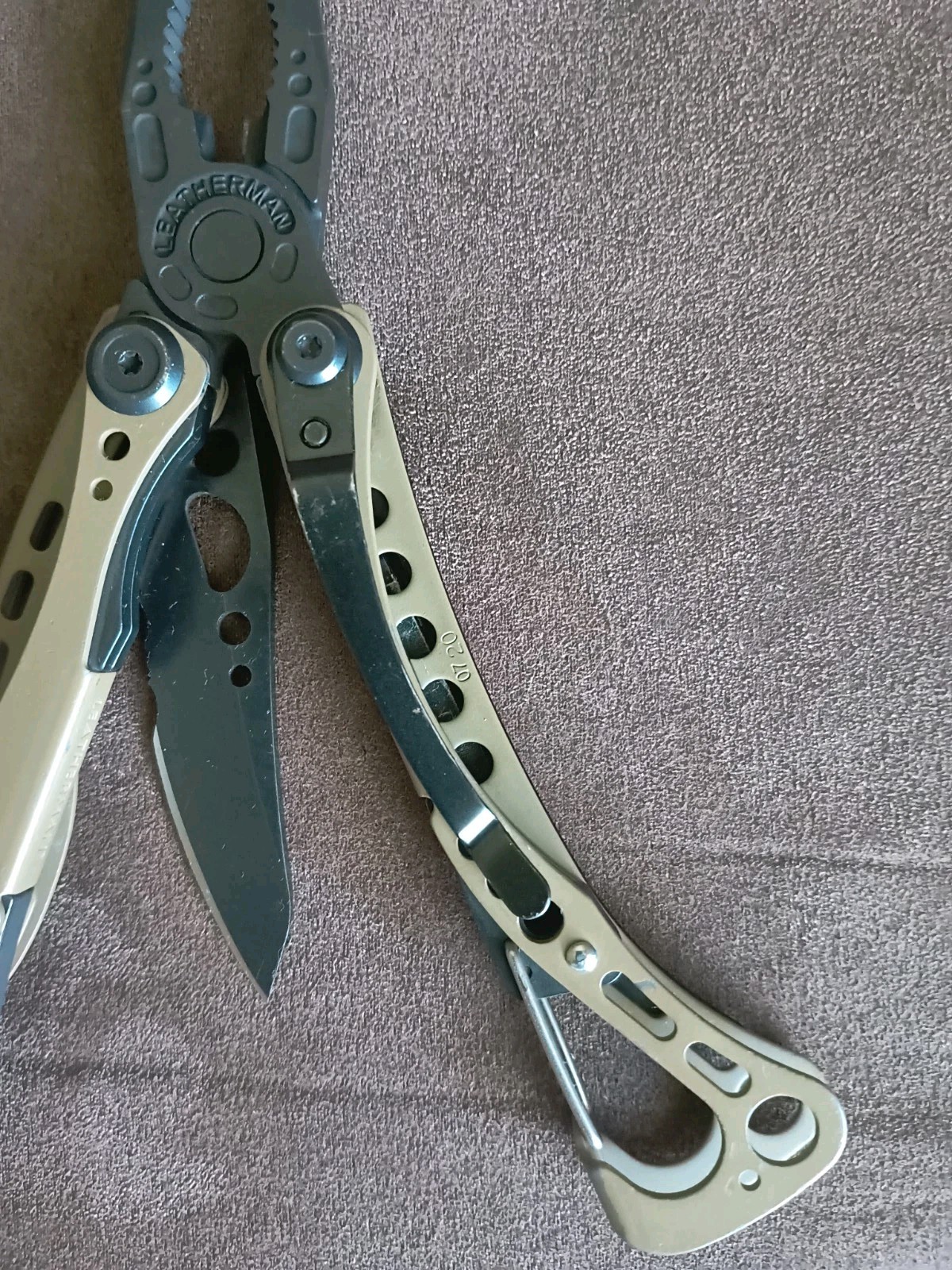 Leatherman Skeletool Coyote Tan multi tool BOD 12/20