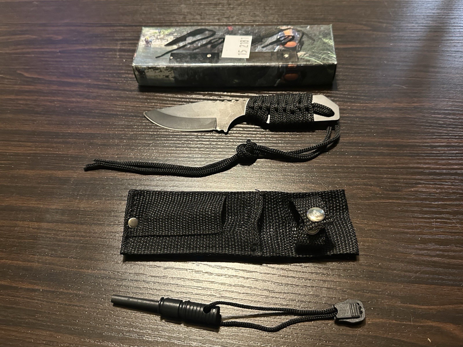 Black Survival Paracord Knife w/Fire Starter – Sheath – Pocket For Starter New