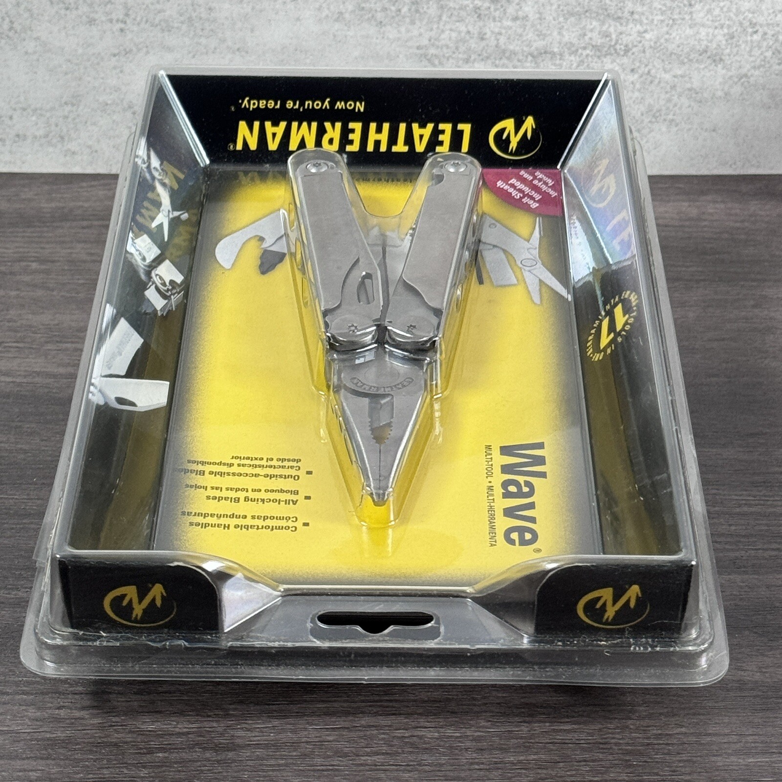 Leatherman New Wave/2nd generation Wave multitool with leather Sheath, sealed.
