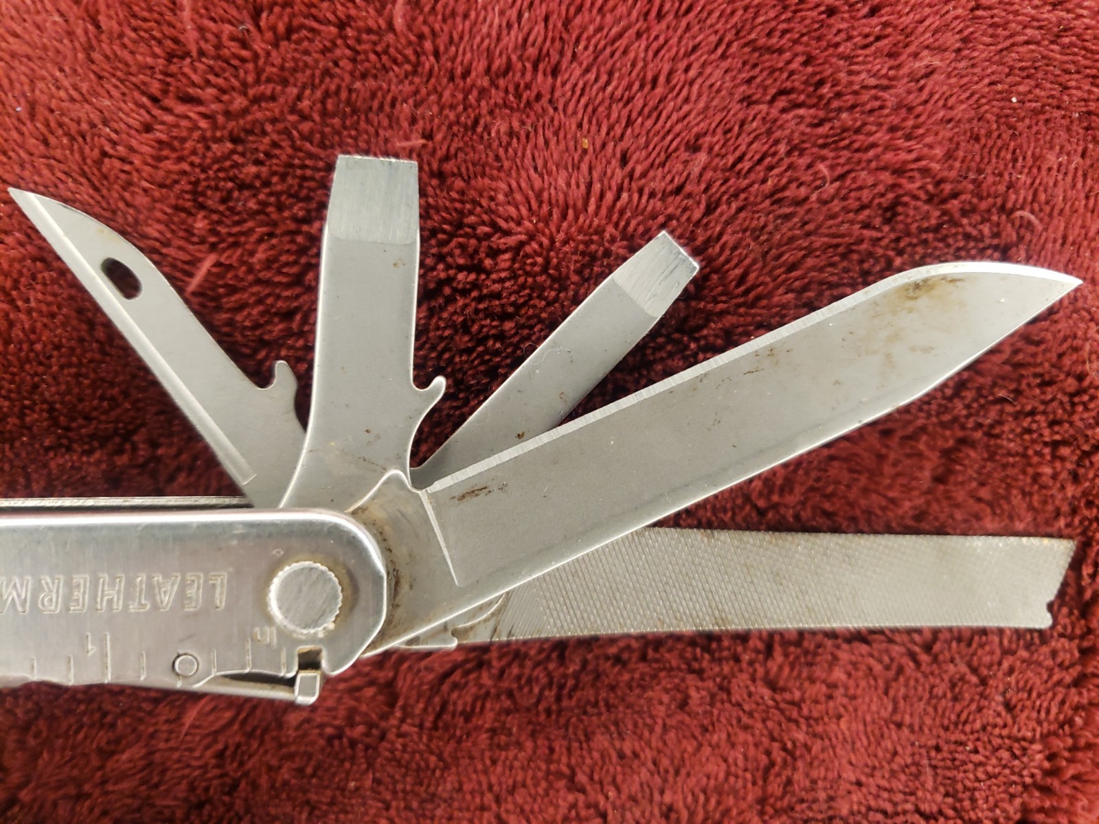 🔪 Leatherman Core Multi Tool