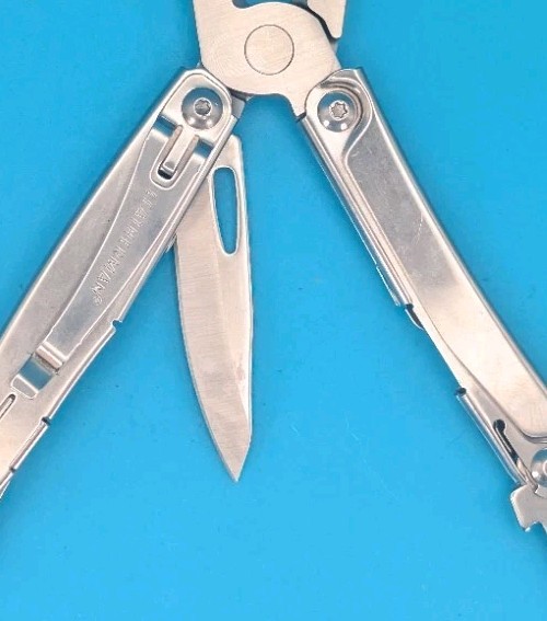 Leatherman Bolster 13 Tool Stainless Steel Multi-Tool!