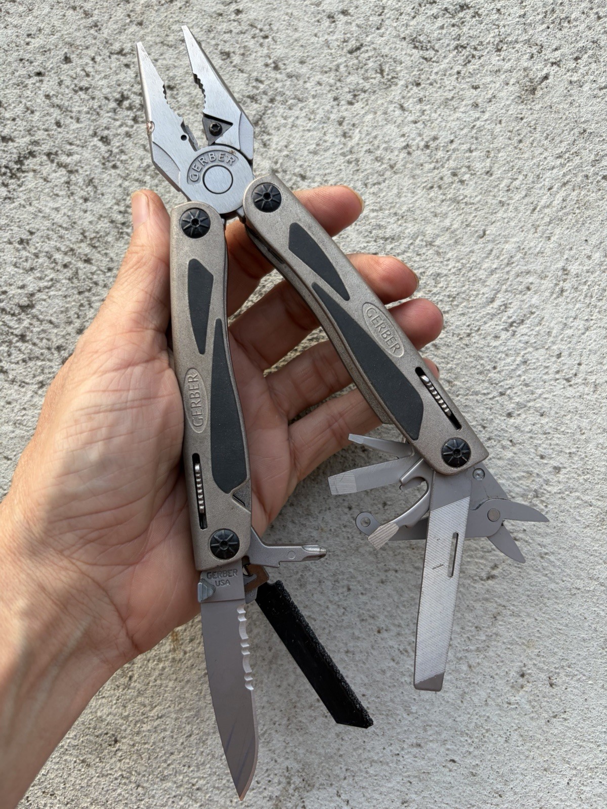 GERBER MULTI PLIER MP800 USA LEGEND FOLDING MULTI TOOL KNIFE 066V GOOD CONDITION