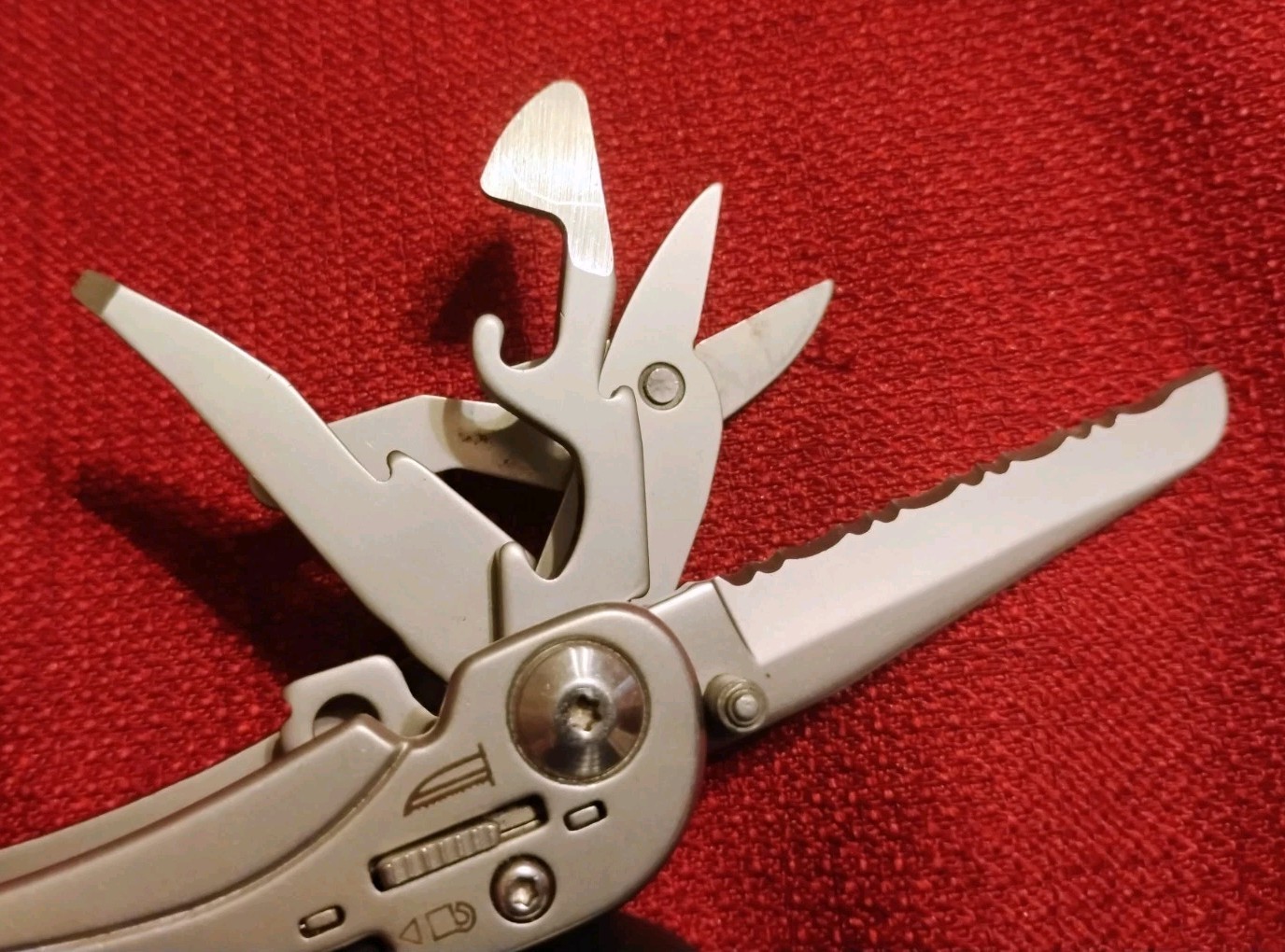 Gerber multitool pliers & tan military USA sheath molle adjustable works good VG
