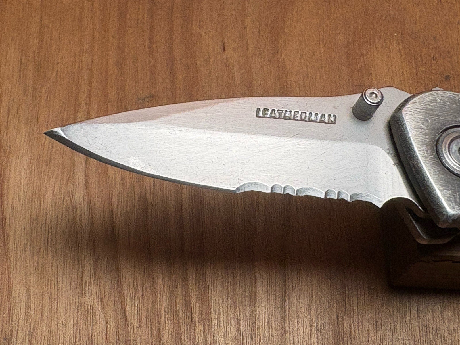 Leatherman C303 420HC Combo Blade Liner Lock Aluminum Handle Carabiner GREAT!