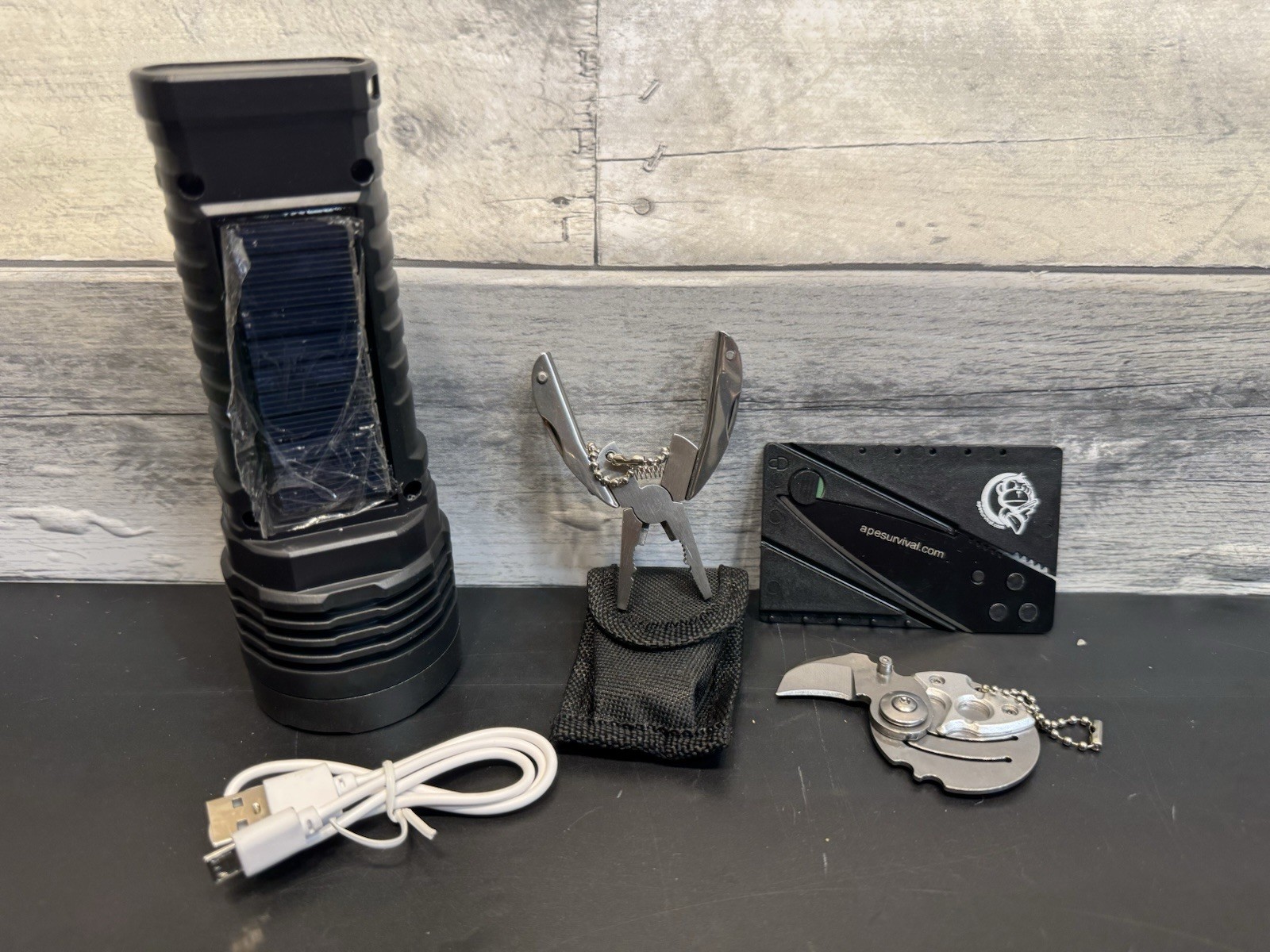 Lot of 4 Tactical Gear Items-Wallet Knife-Multi Tool-Solar Light-Keychain Knife
