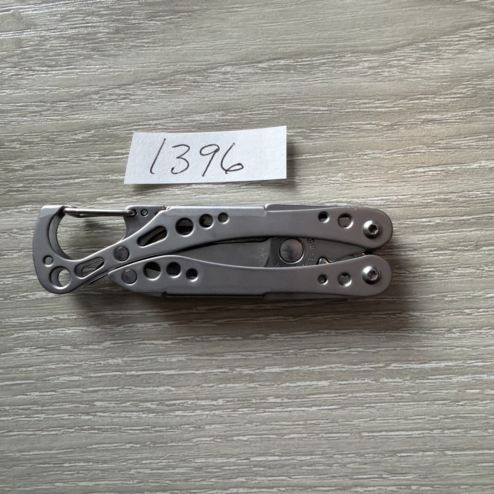 Leatherman STYLE CS Multi Tool Knife File Scissor, Tweezer, Carabiner