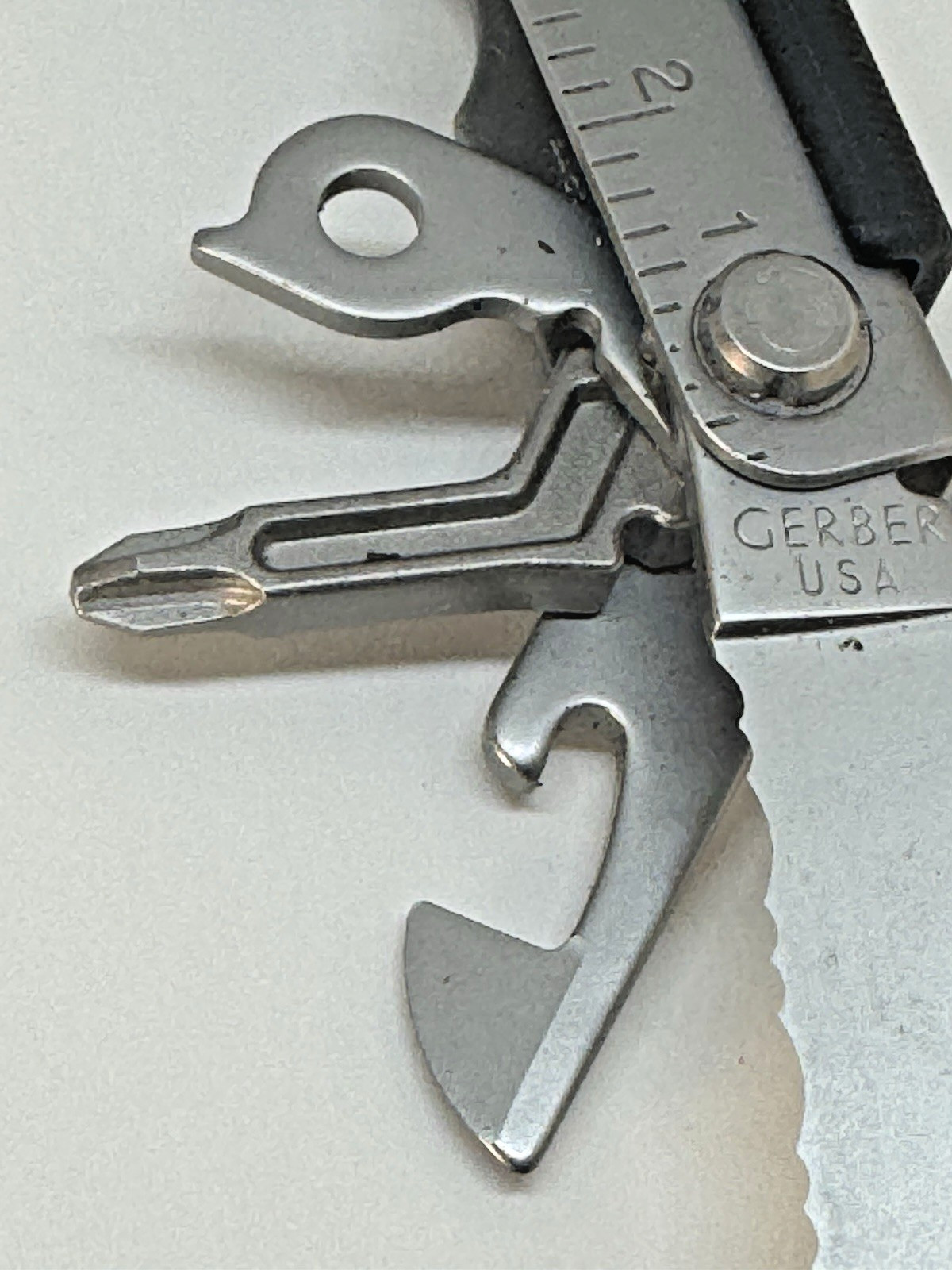 Excellent Gerber Legendary Blades Multi Tool In Nylon Belt Pouch Simonds USA