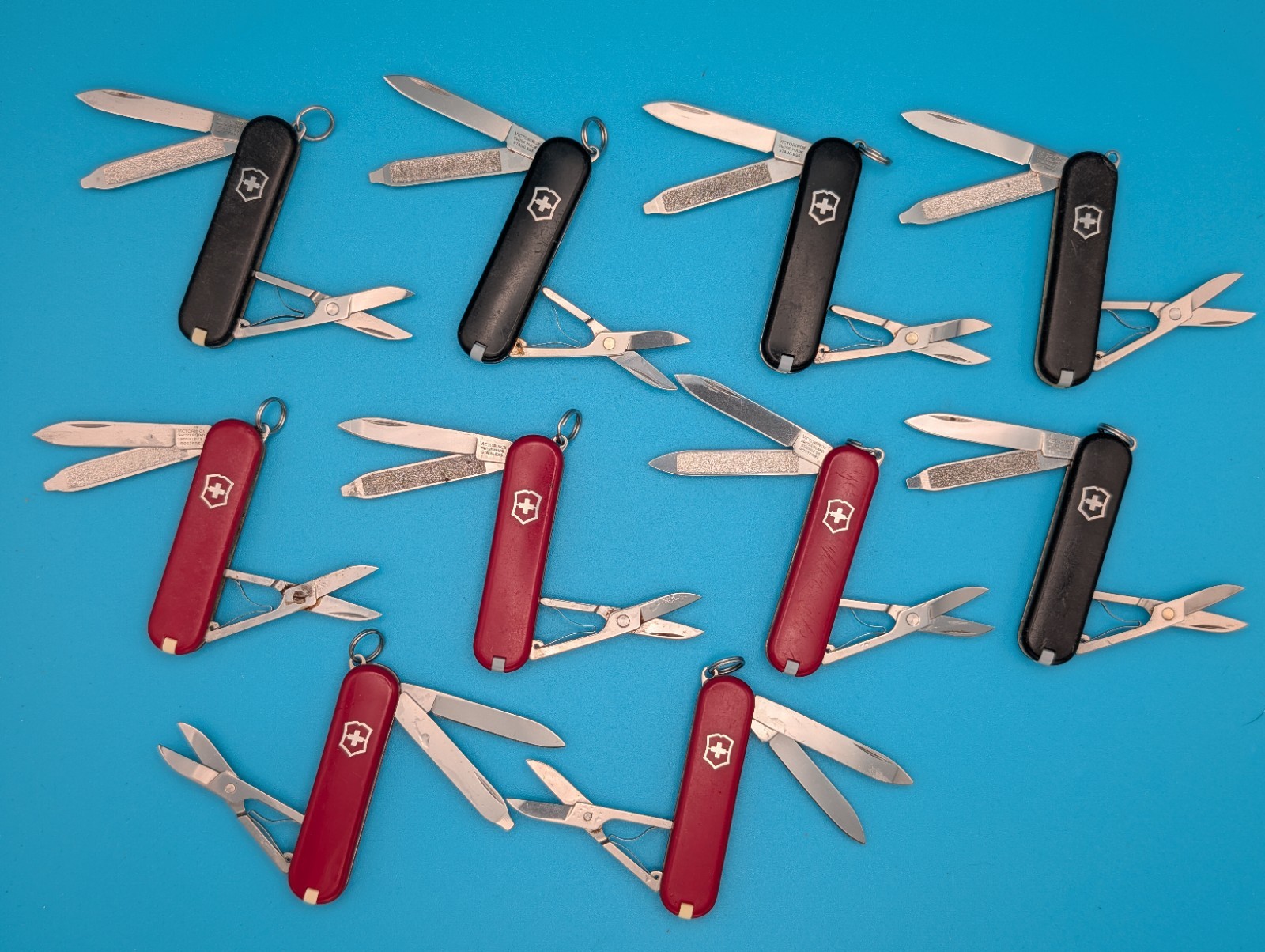 Lot of 10 Victorinox Classic Swiss Army Knife Multi Tools!
