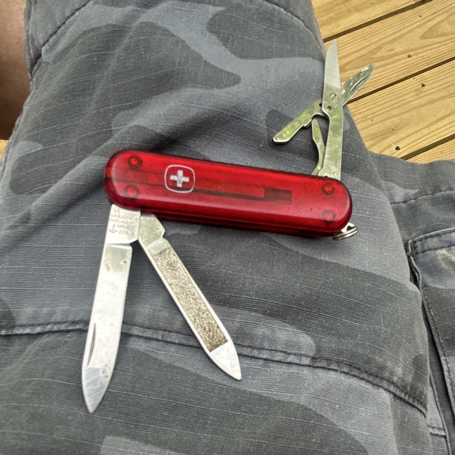 Wenger Swiss Army Knife 5-Tool Multi-Tool Red w/ Scissors Nail File Keyring