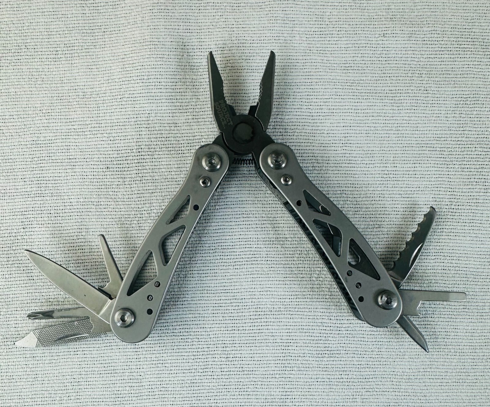Project Source 12-in-1 Pliers and 11-in-1 Multi-Function Tools Knife 0068043