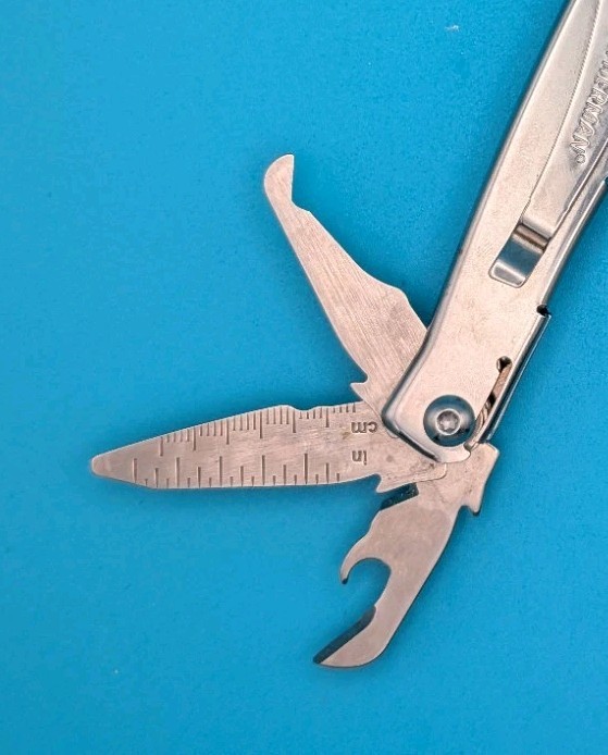 Leatherman Rev 3.8″ Multi-Tool, Stainless!