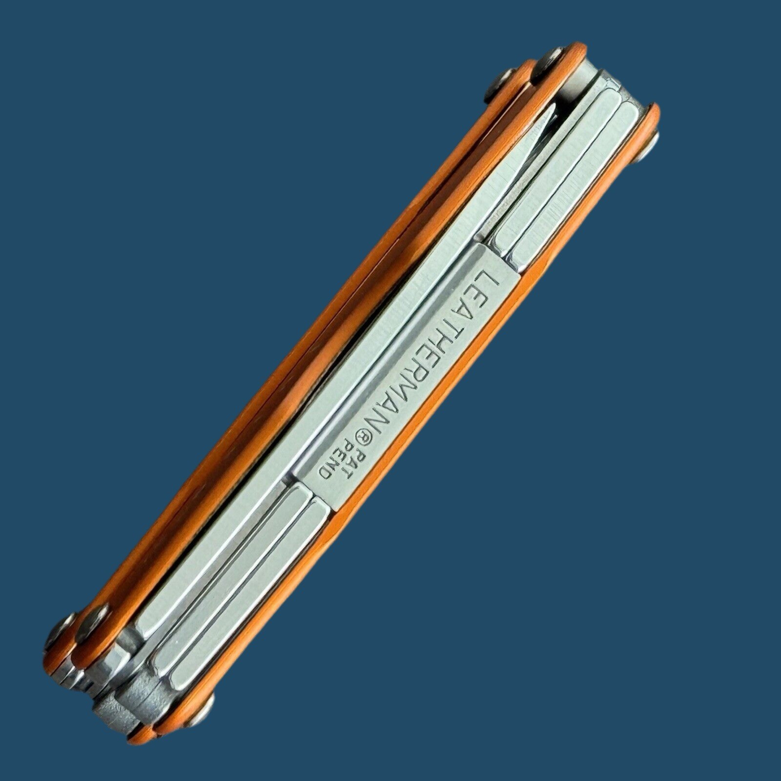 Leatherman Juice S2 Orange Flame, Juice C2 Inferno Red. Mint. Swiss Tech branded