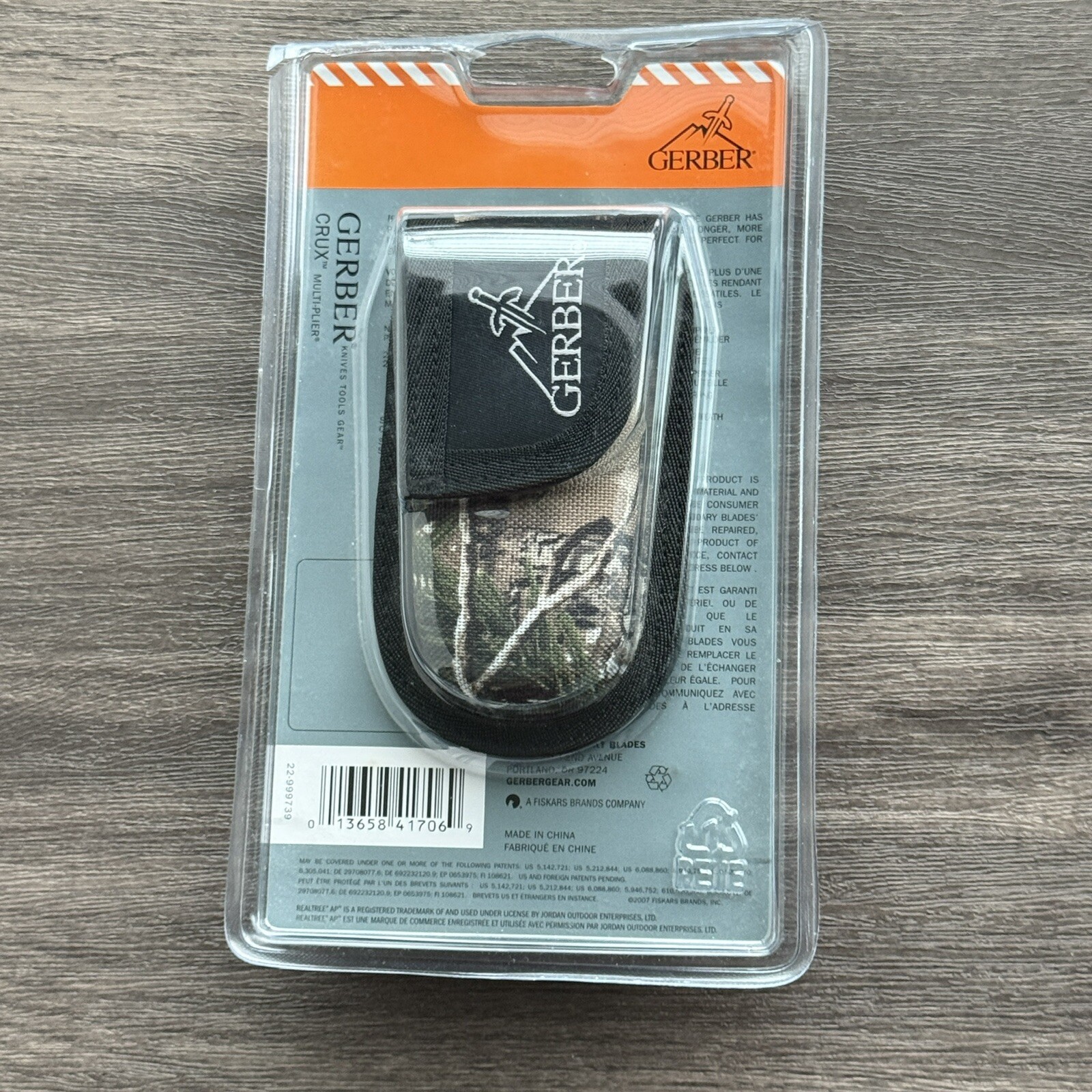Gerber CRUX Camouflaged Multi Plier w/camo Sheath