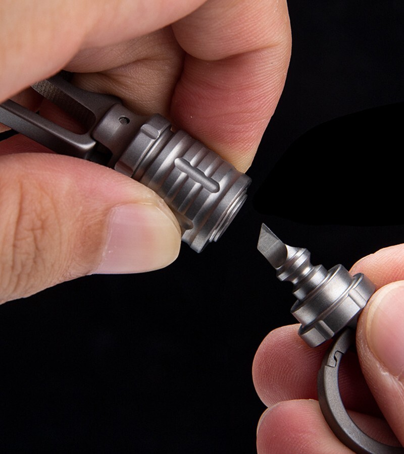 360 Degree Titanium Integrated Belt Universal Quick Release Buckle EDC Keychain