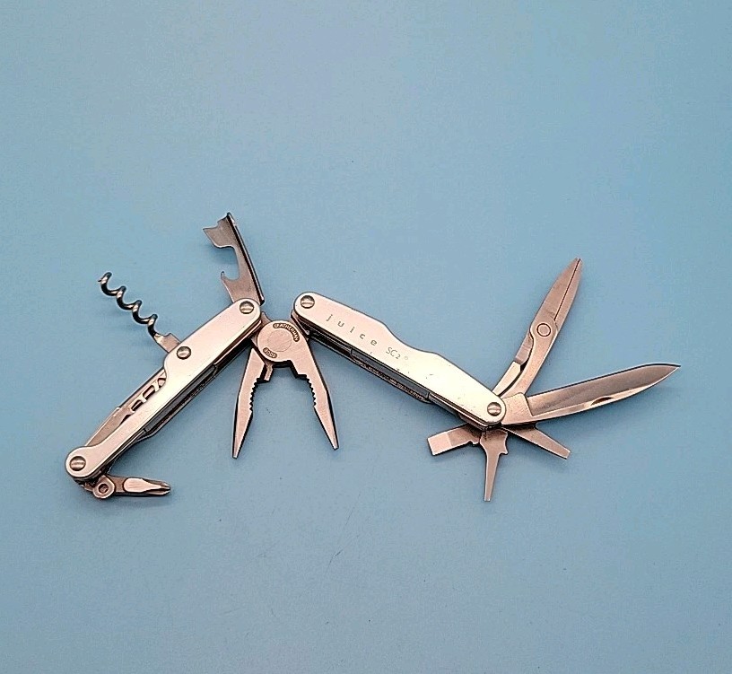 Leatherman JUICE SC2 Multi-Tool – Dated 1202- Gray – Pliers, Corkscrew