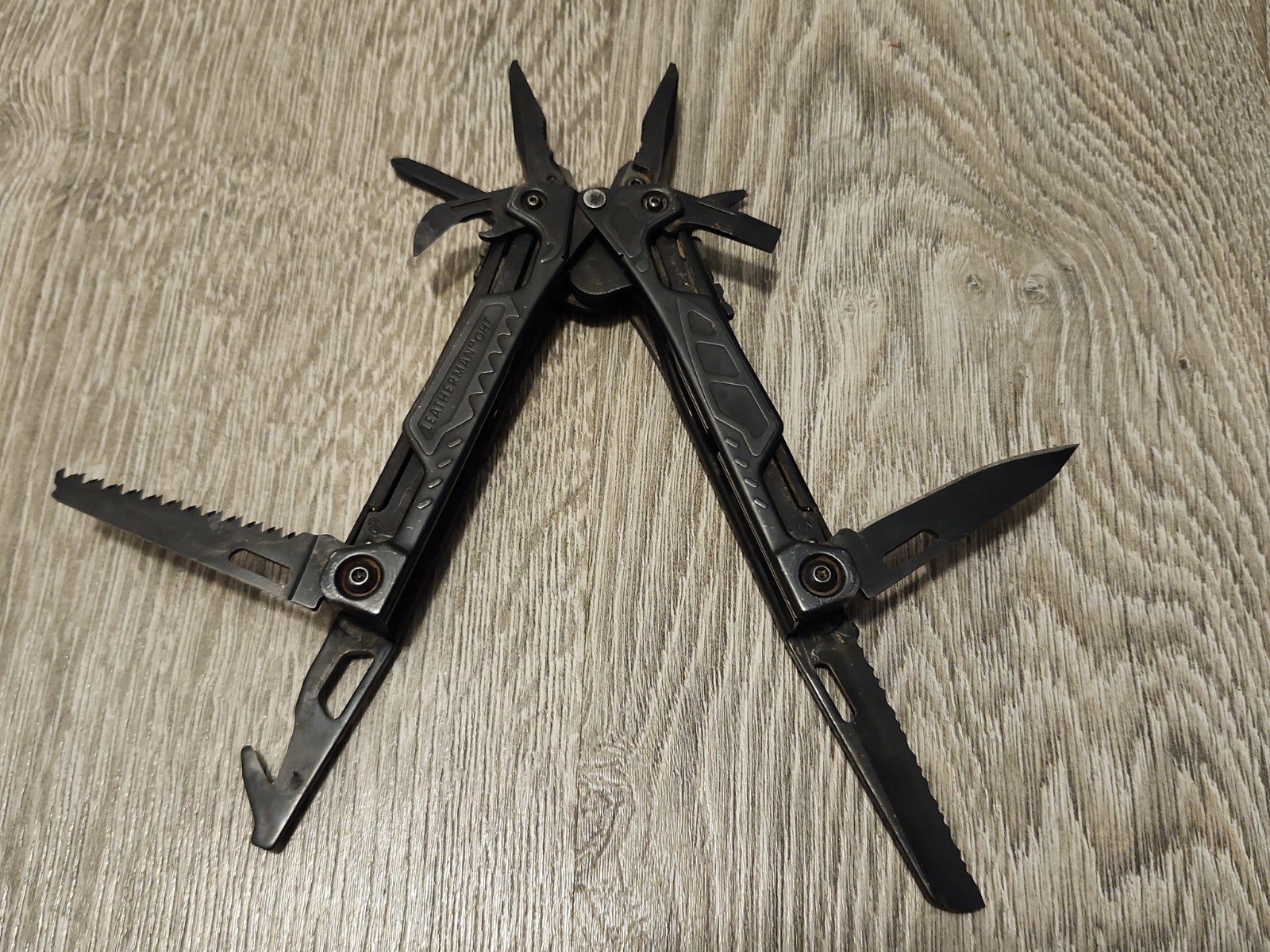 Leatherman OHT One Handed Tool Multi Tool – Black, Used, Good Condition