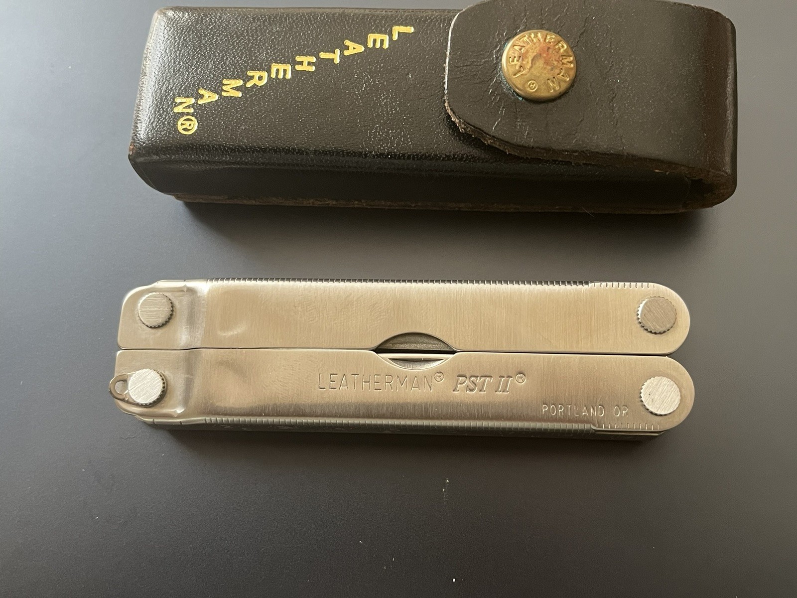 Leatherman Pocket Survival Tool PST ll Multi-Tool with Sheath Portland OR USA