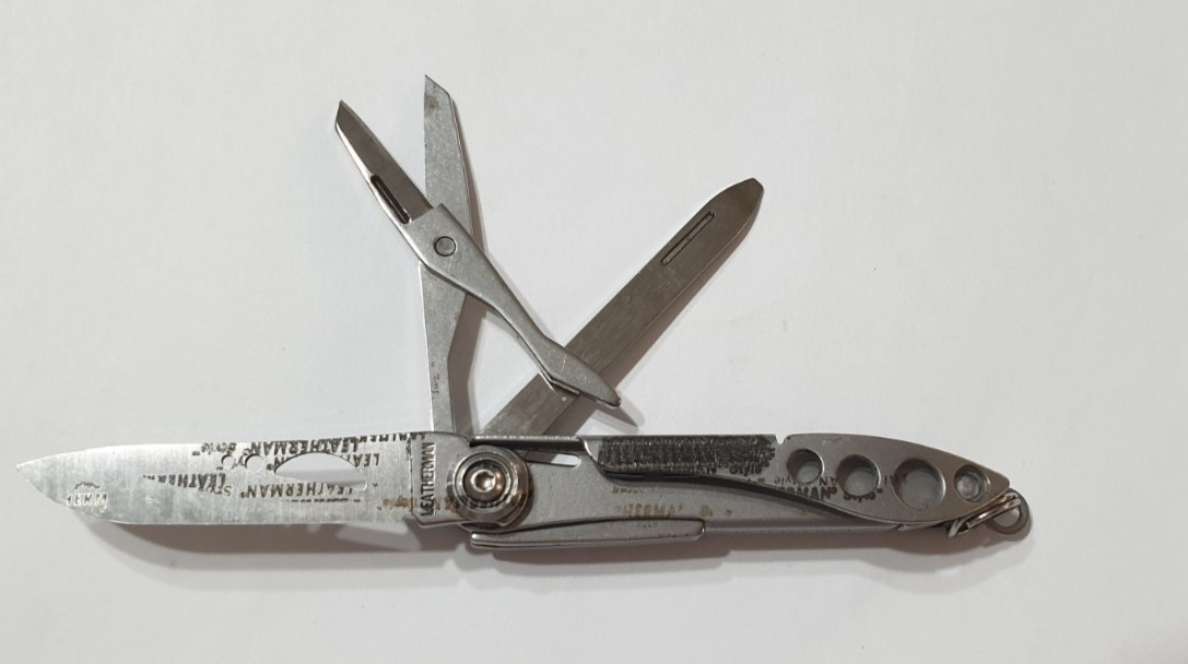 🔥🔥 Leatherman Style One Hand Opening Prototype and Factory Misprint Very Rare
