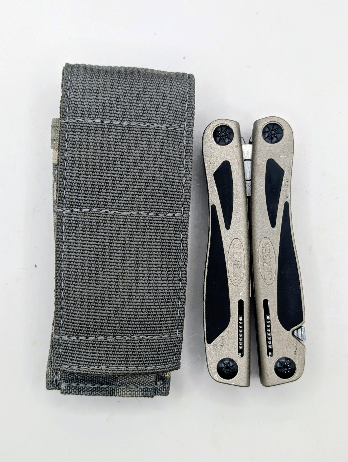 Gerber MP800 Urban Legend 12-In-1 Multi-plier w/ Rem Grit & Molle Sheath – VGUC!