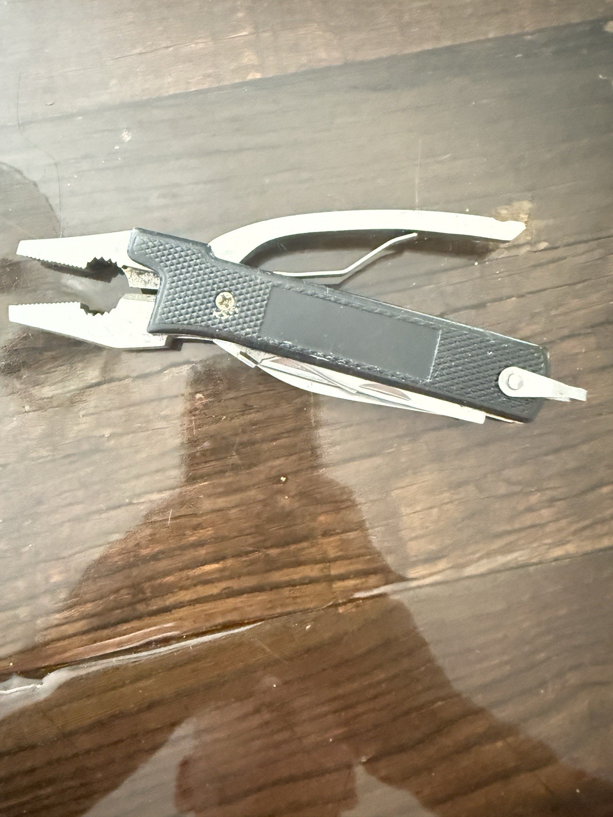 12 Multi-Tool w/ Pliers Pocket Knife, Saw.