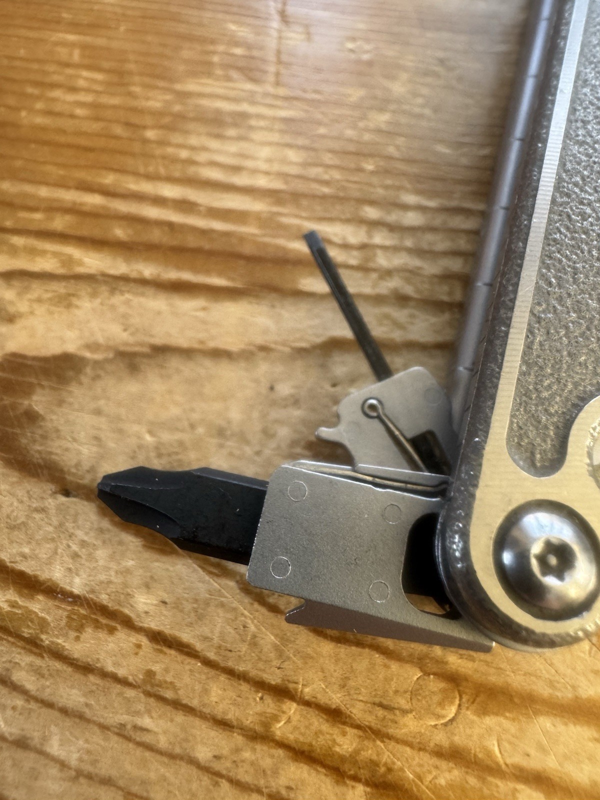 Leatherman Charge XTI S30V Blade Multi-Tool Blasting Cap Crimper Belt Cutter