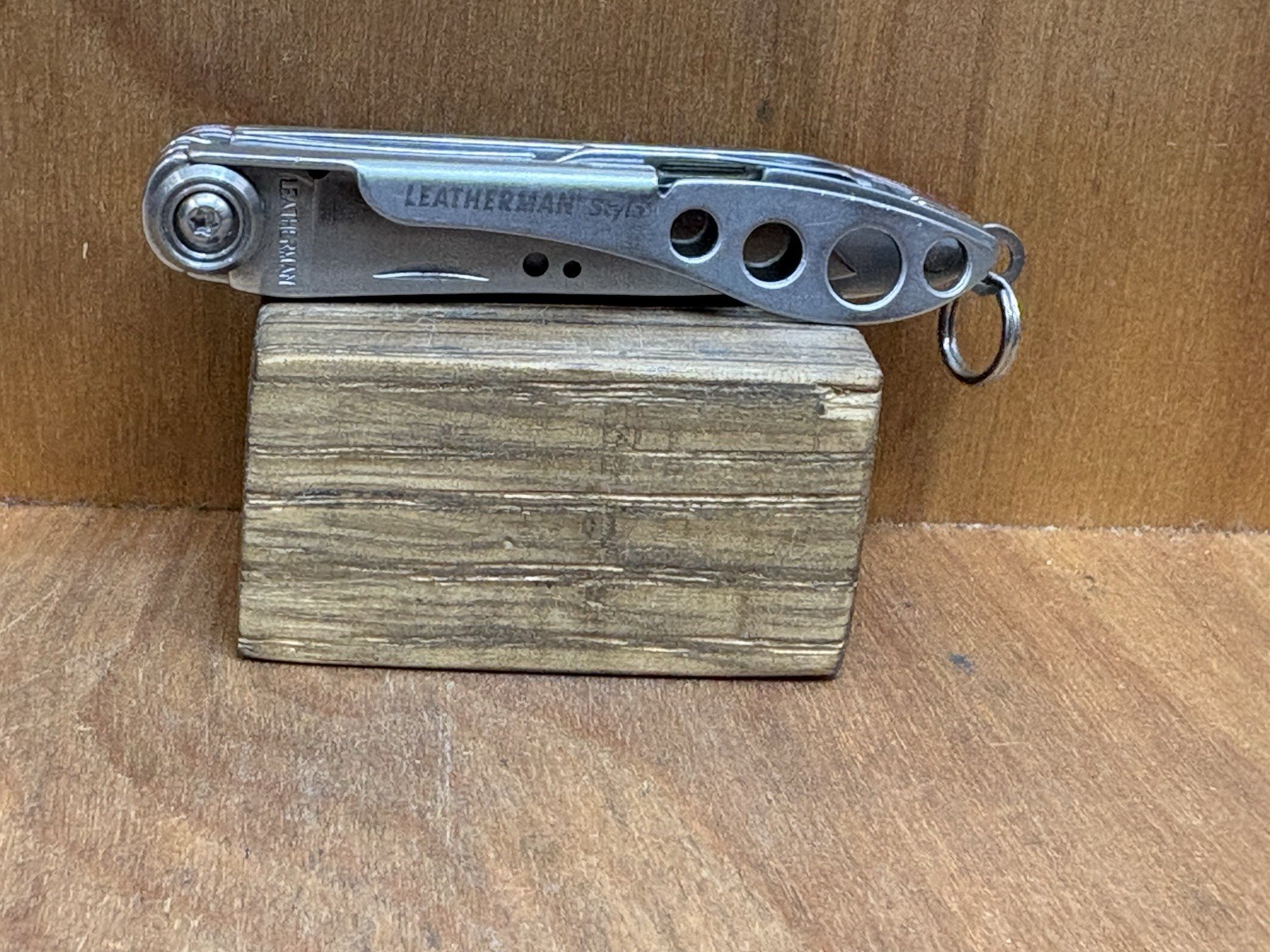 LEATHERMAN STYLE Original Red Multi-Tool USA Retired Collectible GREAT!