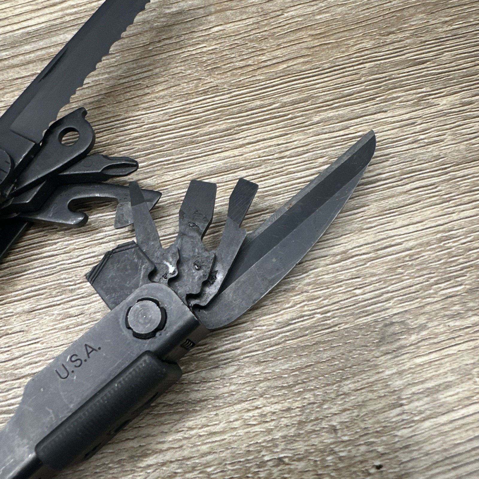 Gerber MP600 Multi-Plier Multi-Tool – Black BROKEN FILE!