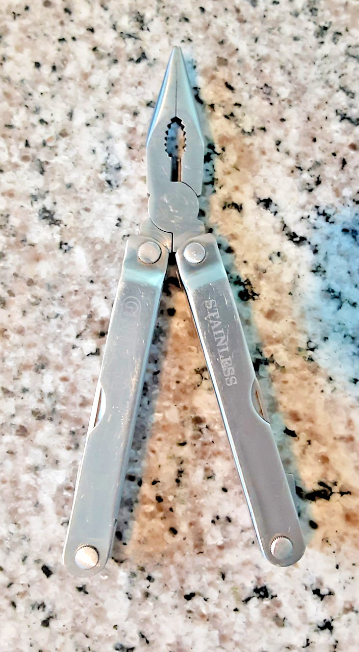 GRIP Stainless Multi-Tool Pliers