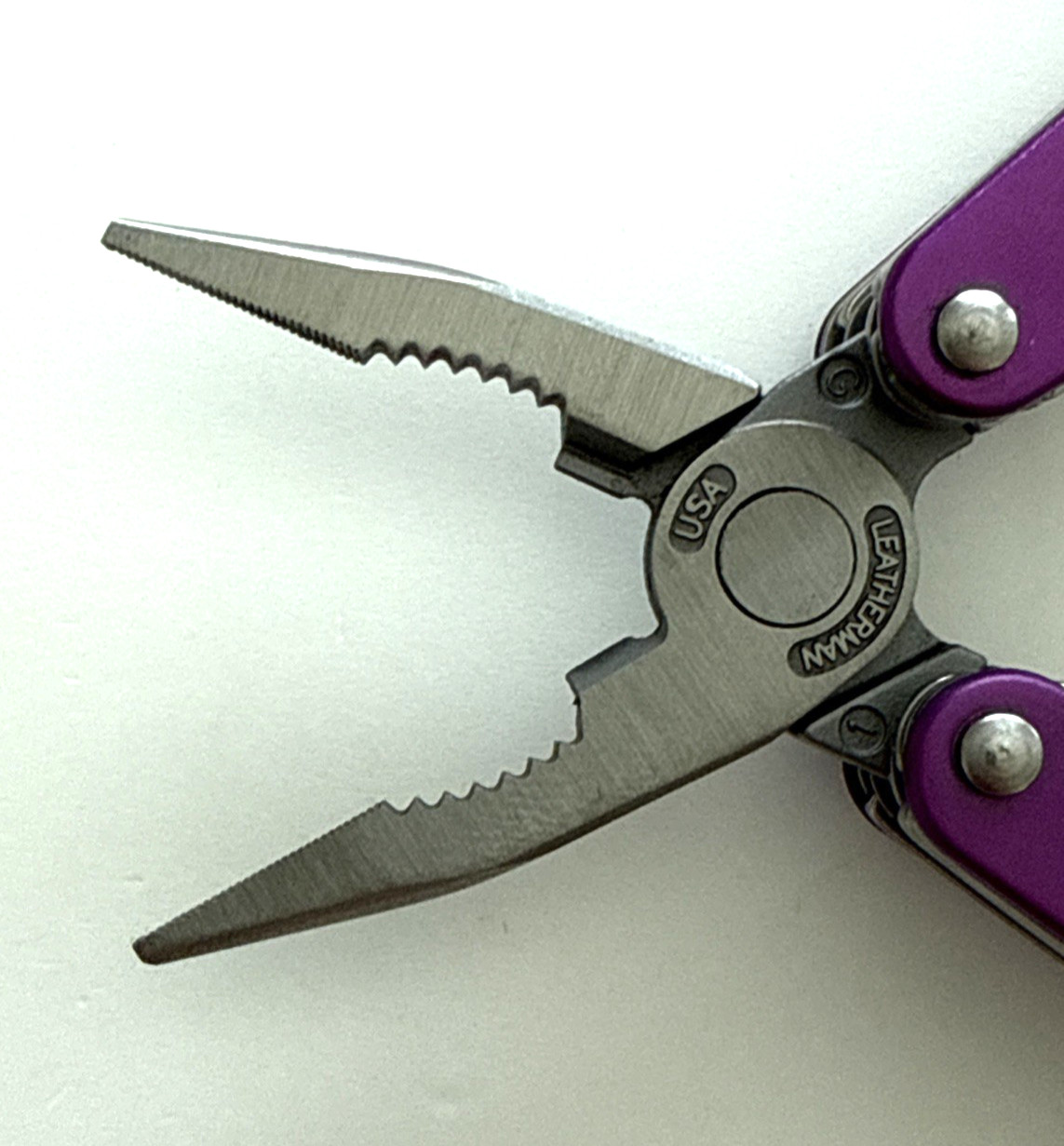 Leatherman Juice XE6 Multi-Tool Purple USA