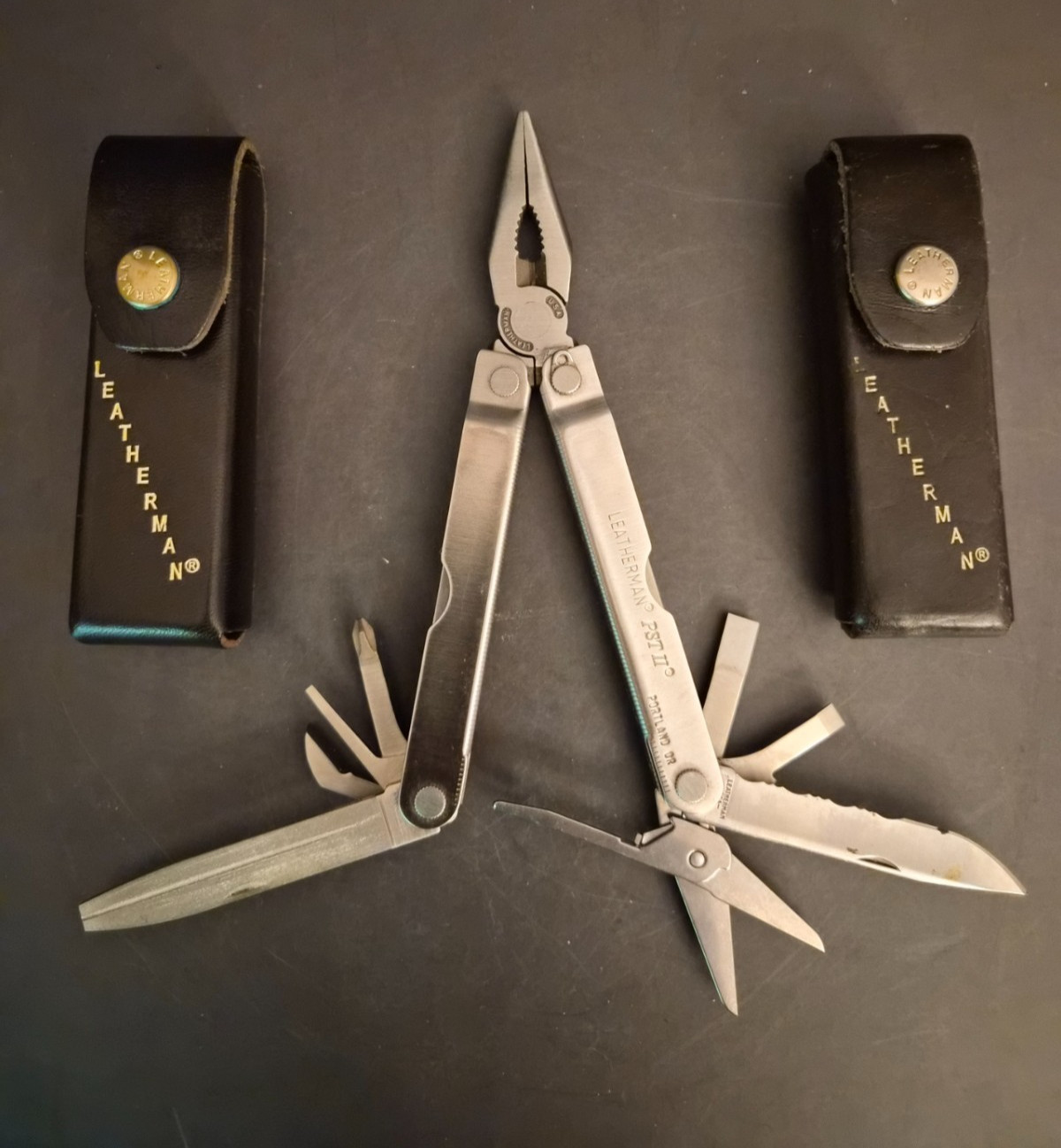 1 Leatherman Pocket Survival Tool PST ll Multi-Tool w/ 2 Sheath Portland OR USA