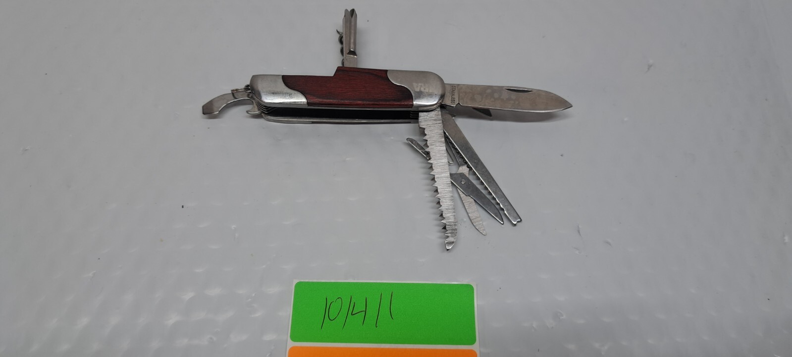 NRA LOGO SS MULTI TOOL WITH 12 TOOLS AND LANYARD LOOP 10/4/1