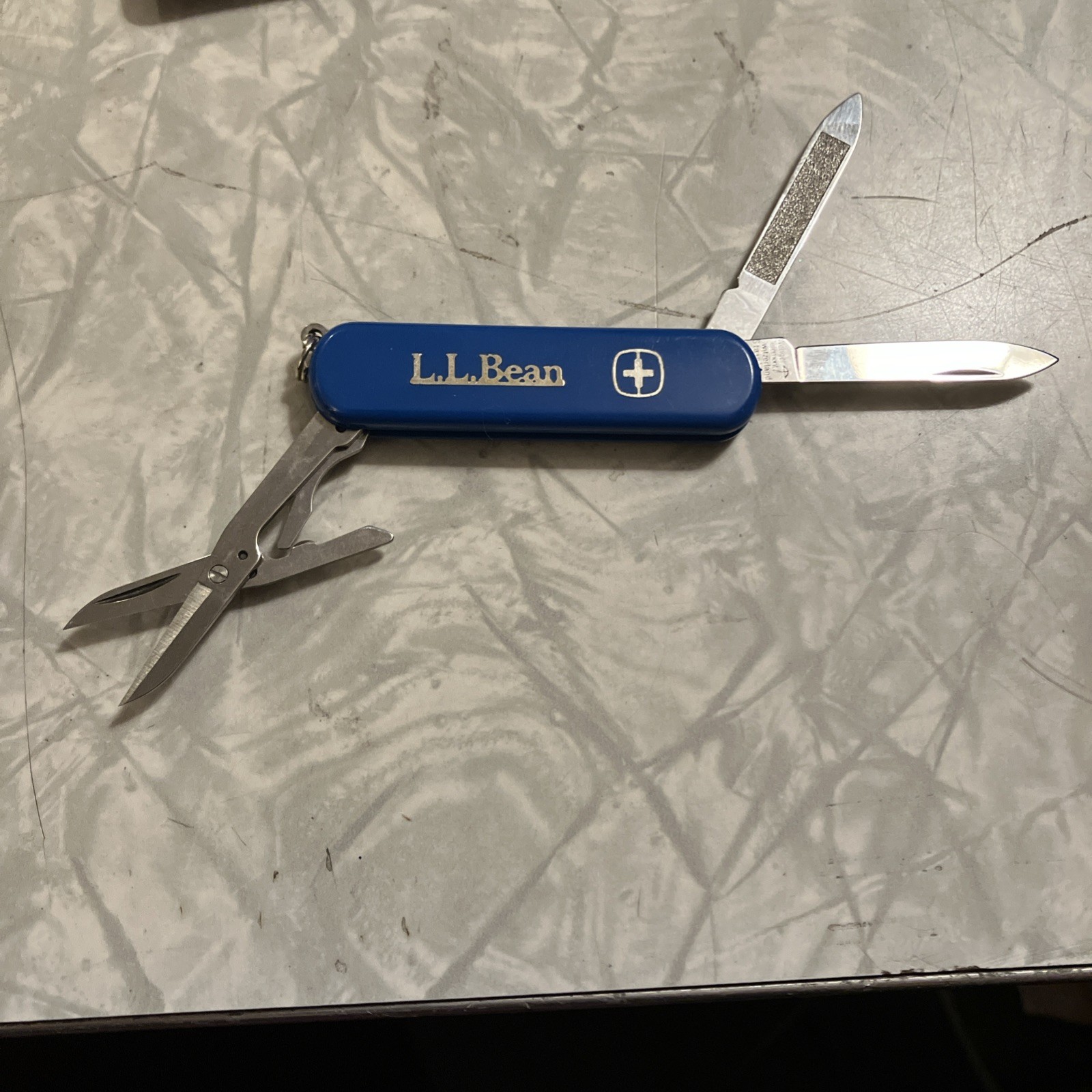 Wenger Swiss Pocket Knife Blue LL Bean missing parts