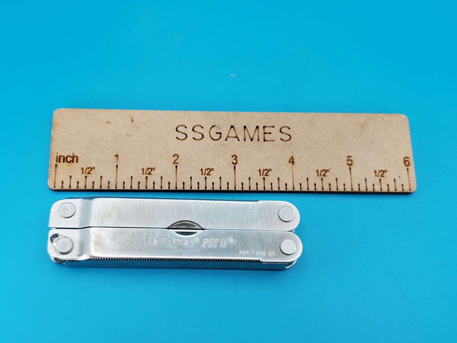 Leatherman PST 2 Multi Tool! 05/01 date stamp! Fast Shipping!
