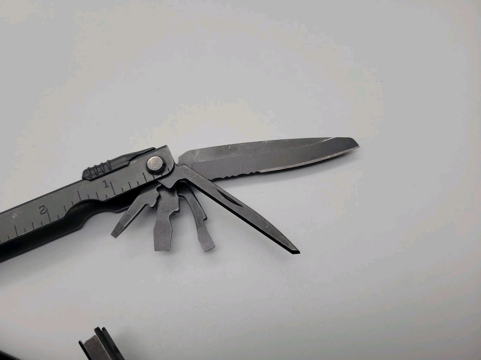 Gerber MP600-ST Multi-Plier Multi-Tool w/ Sight Tool – Black – DISCONTINUED