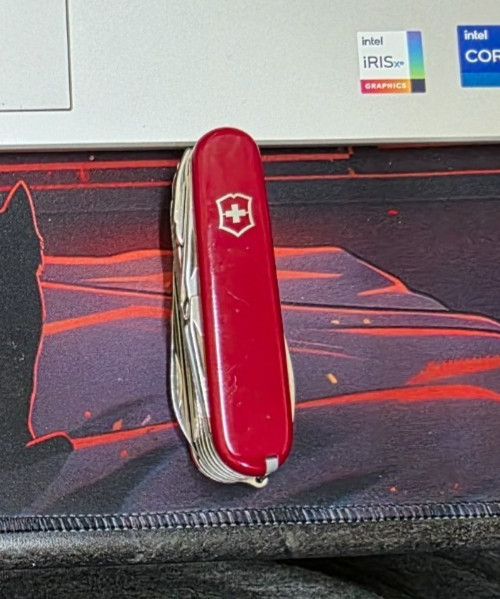Victorinox Swiss Army Lock Blade Pocket Knife