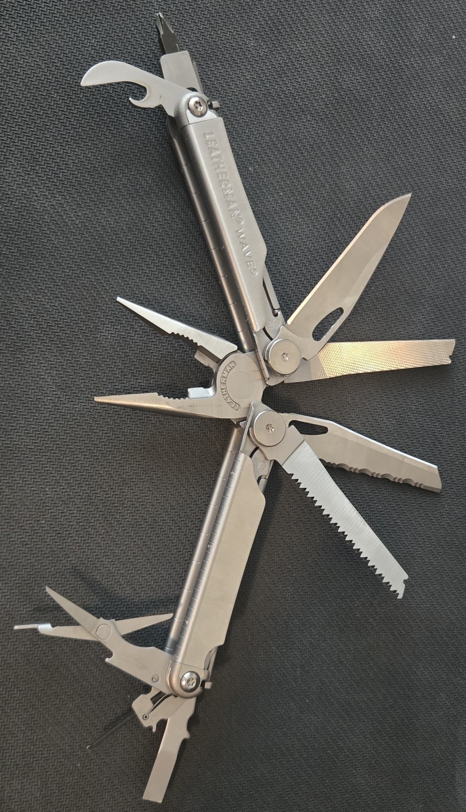 Leatherman Wave Multi-Tool Multitool Pliers Pocket Knife w/ Sheath