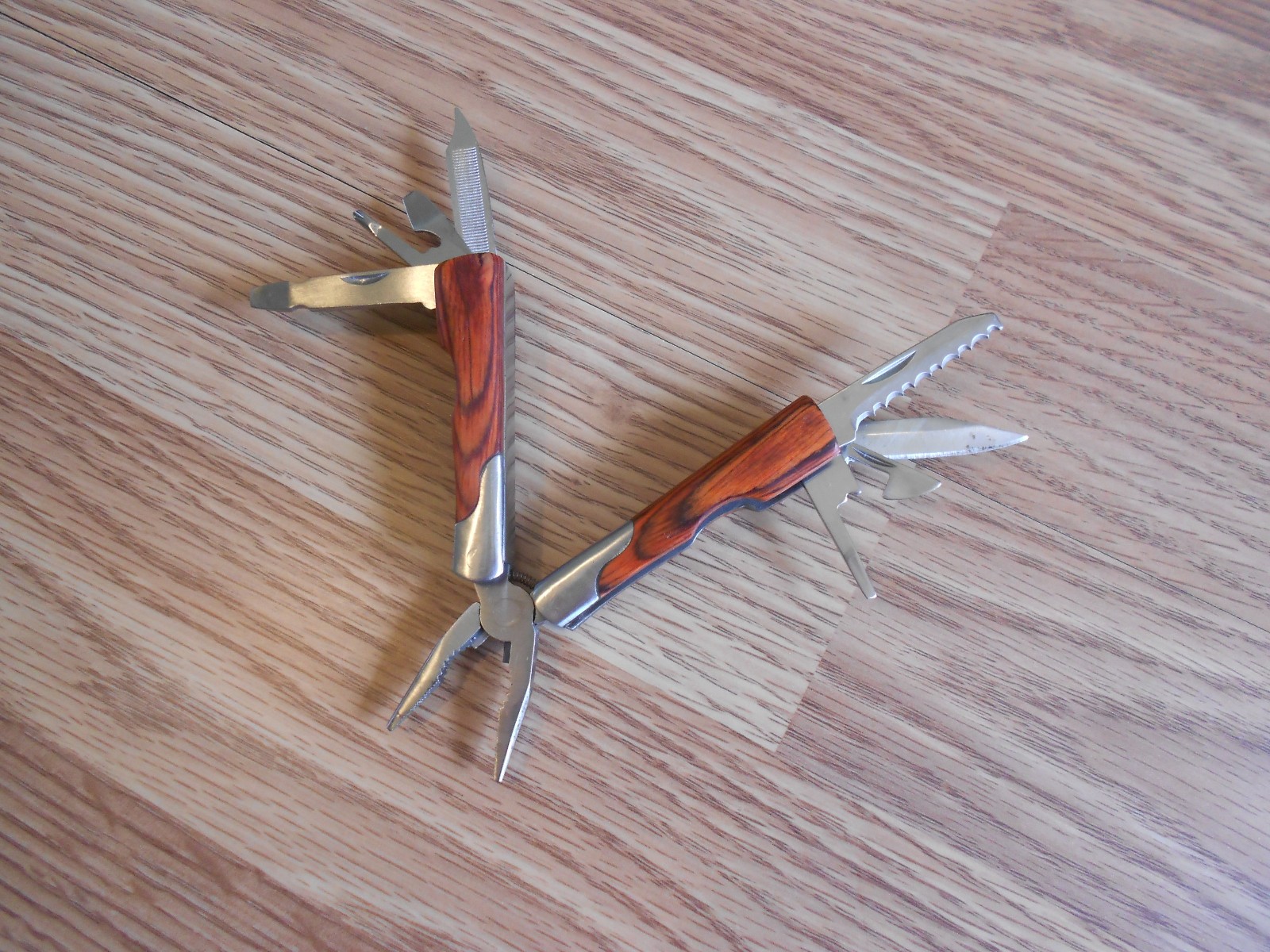 Sheffield 9 In 1 Wood Grain Handle Multi Tool Knife Made By Sheffield 9 In 1