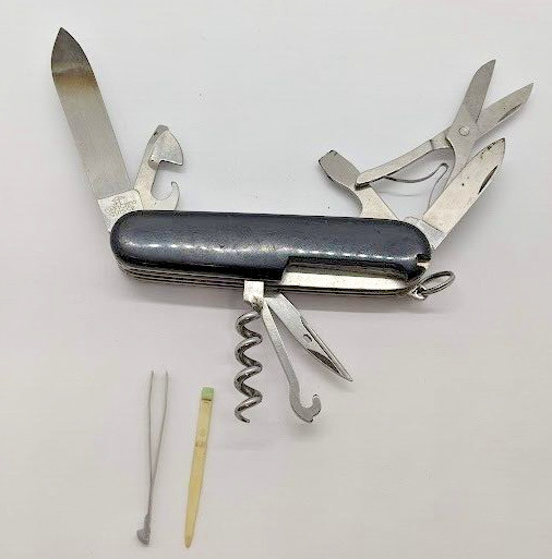 Victorinox Climber Suisse Army 91mm 3 Layer Folding Pocket Multi Tool (Black)