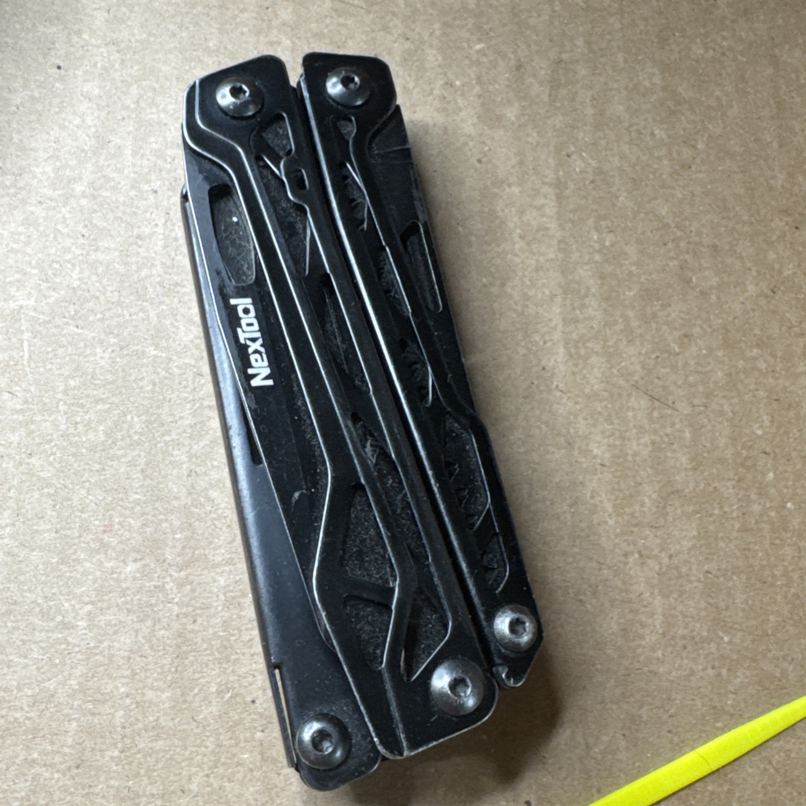 NexTool Black Knight Multi Tool 12 Varied Tools Aluminum Handles – NE20151 Used
