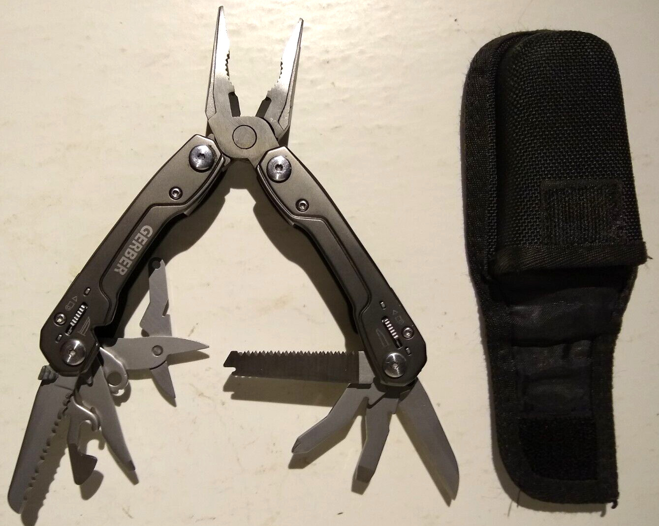 GERBER Multi Tool W/ Sheath – Resolve 22-09462 – Stainless Steel – 10 Function
