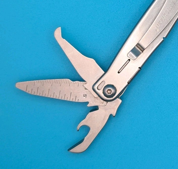 LEATHERMAN WINGMAN MULTI-TOOL! FAST SHIPPING!