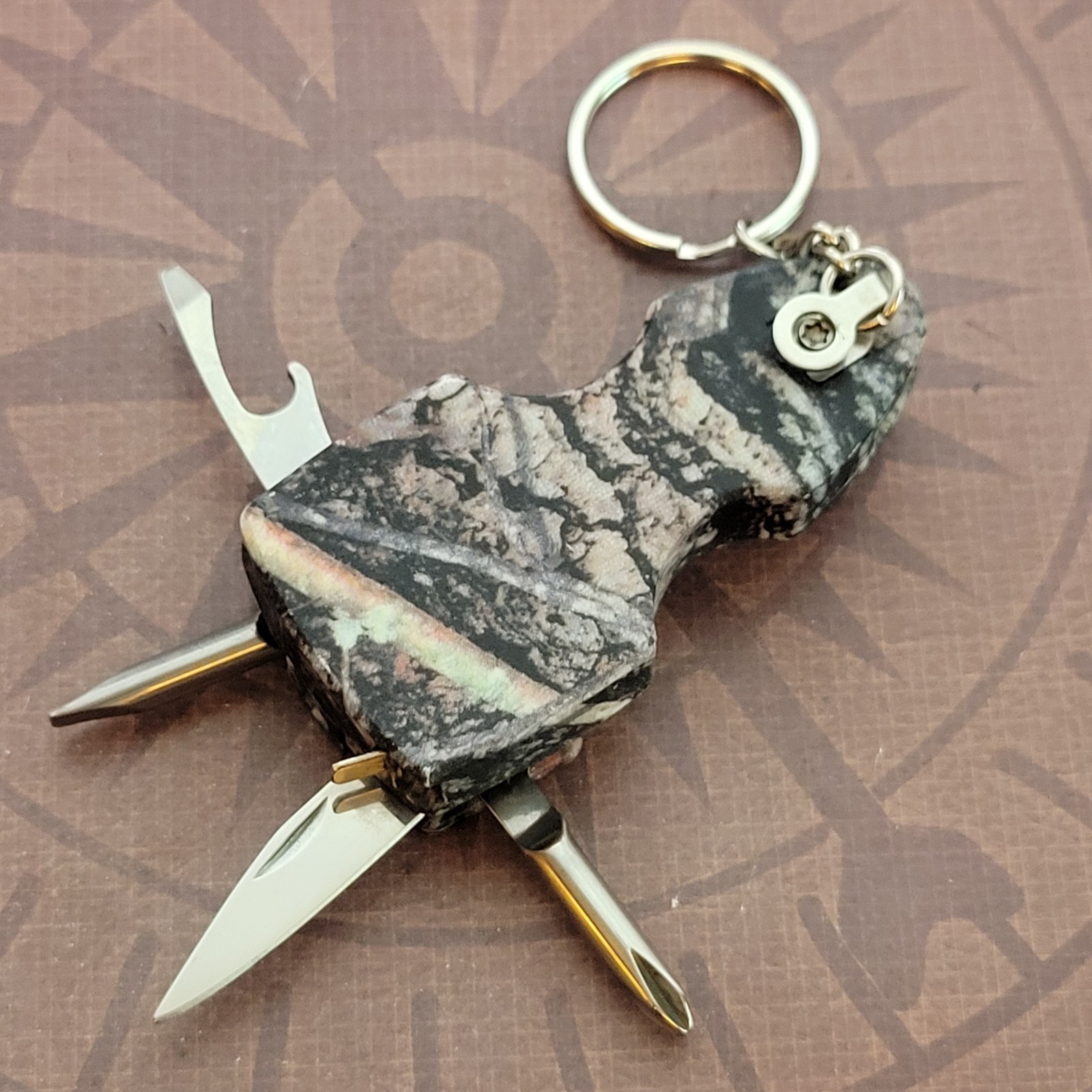 Woodland Multi Tool Knife Tape Measure Screw Drivers Bottle Opener Keychain