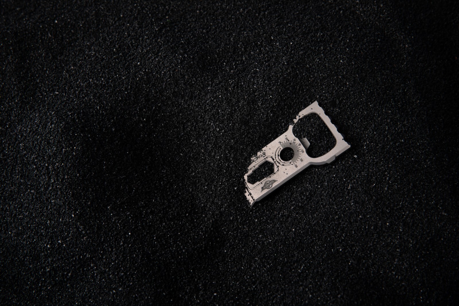 Olight Oknife Otacle J1M EDC Multi Tool, Pry Bar, Bottle Opener, Slotted Screwdr