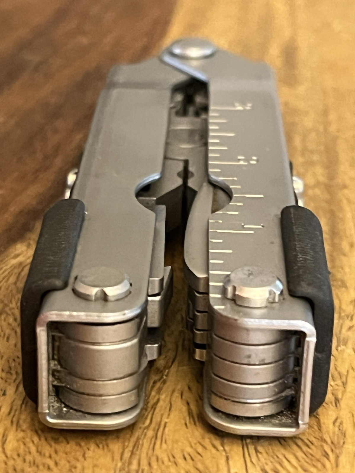 USA Gerber MP600 Blunt Nose Multitool w/Molle Sheath SUPER NICE TSA Confiscated